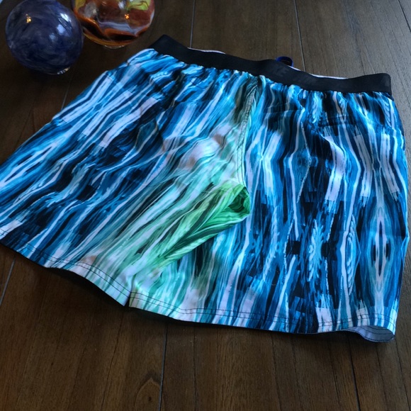 Nike Contrasting Board Shorts - Picture 5 of 8